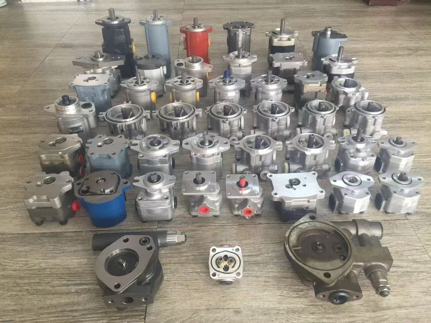 Trung Quốc Guangzhou Gangwo Engineering Machinery Parts Department hồ sơ công ty